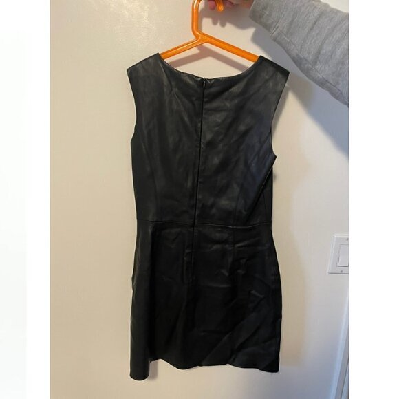 Zara Women One Size Black V-Neck Faux Leather Zipper Pockets Body Cone Dress - Picture 3 of 3